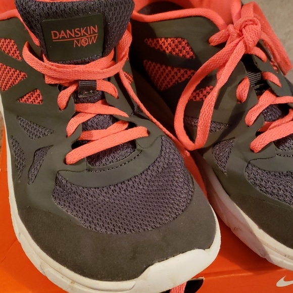 danskin tennis shoes